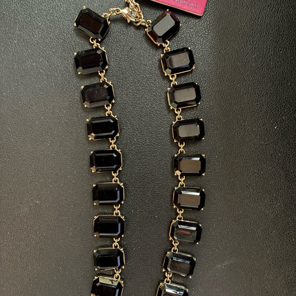 Elegant Black and Gold Necklace